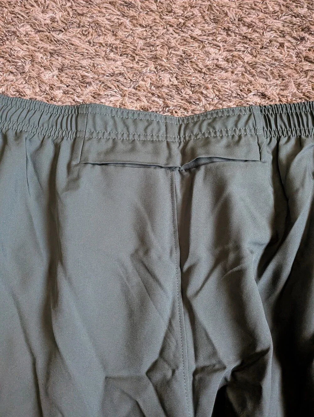 NWT Nike Dri-Fit Running Green Athletic Challenger 28